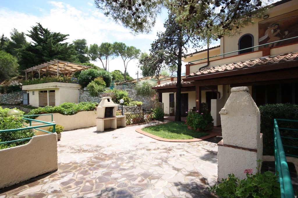 Aparthotel Cala Silente