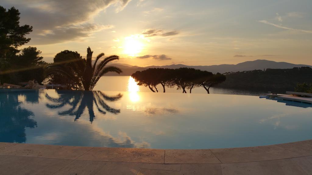 Aparthotel Cala Silente *